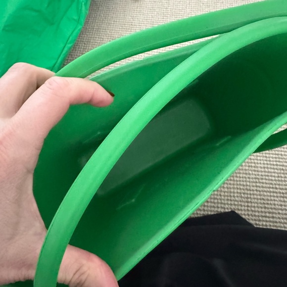 Bottega Veneta THE ARCO rubber tote bag - Picture 4 of 12